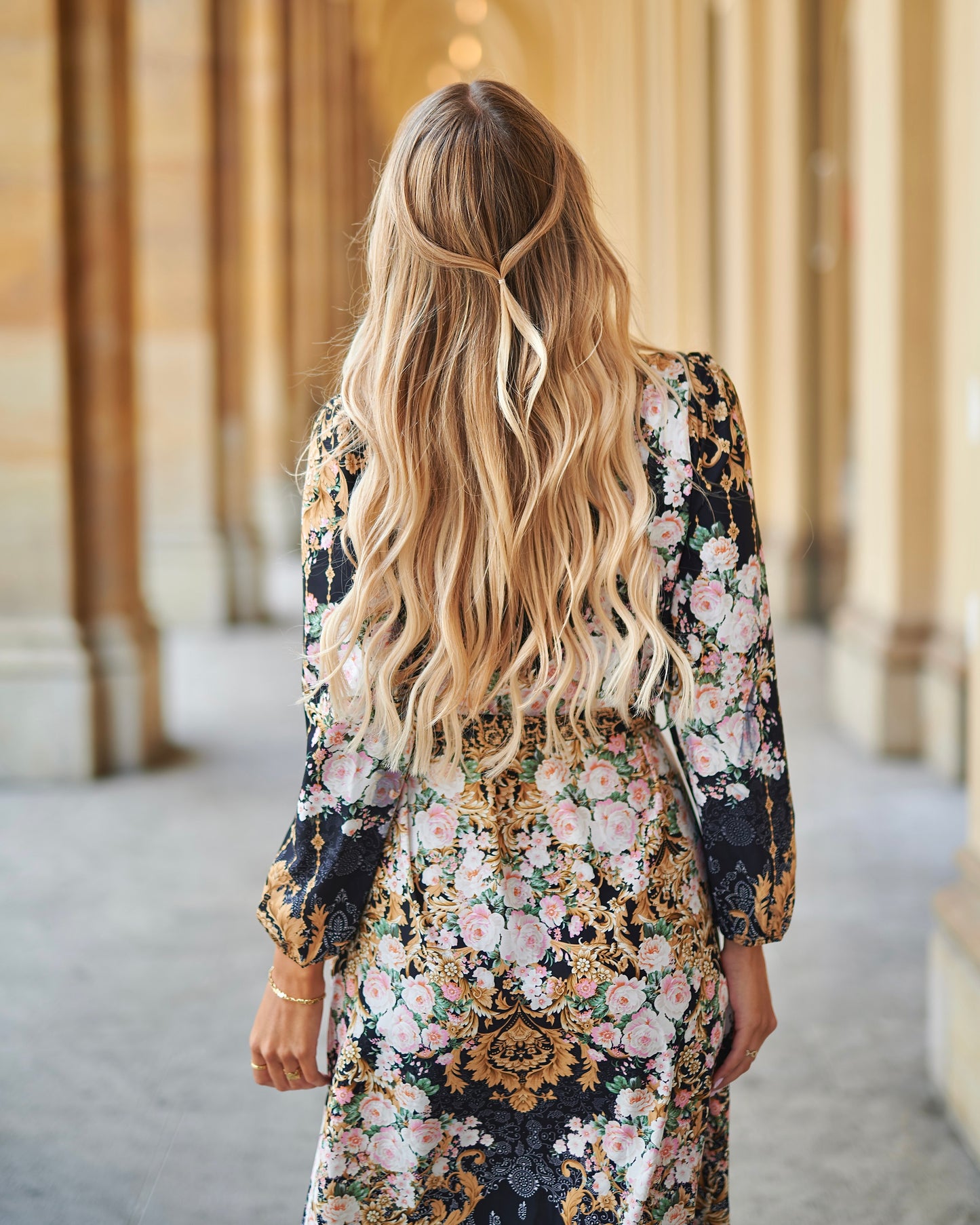 Midi Dress With Ruffled Collar And Belt